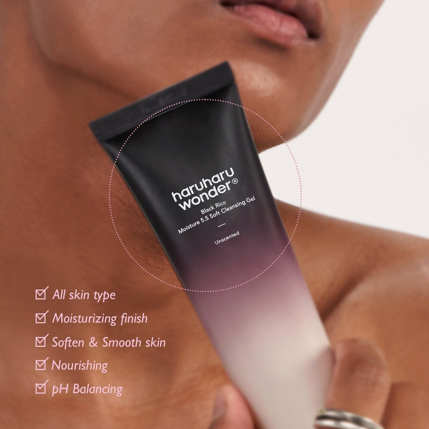 HARUHARU WONDER Black Rice Moisture 5.5 Soft Cleansing Gel
