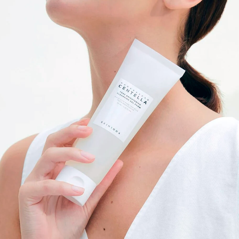SKIN1004 Tone Brightening Cleansing Gel Foam